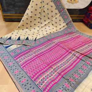 Traditional Tussar Silk Jamdani Saree with Contrast Woven Pallu